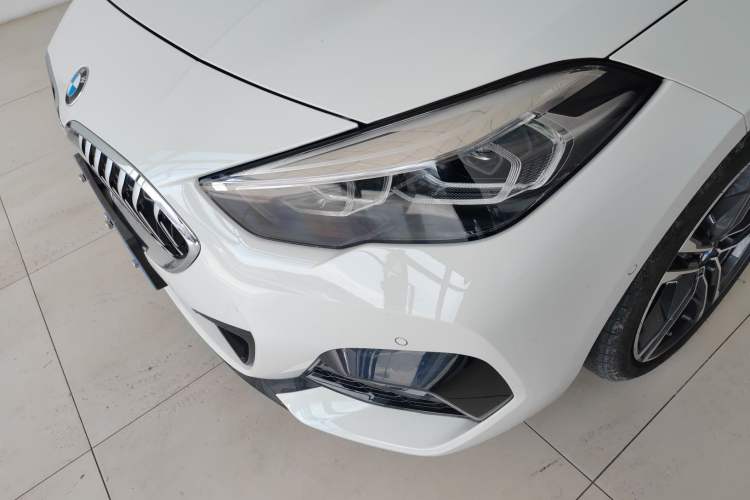 Used BMW 2 Series 2023 225i Four-Door Coupe M Sport Package Left Front Headlight