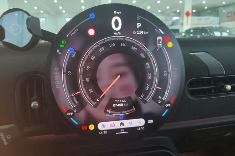 Used MINI MINI 2025 1.5T COOPER Classic Edition