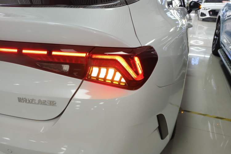 Used Kia K5 2021 380T GT-Line Refreshed Edition
