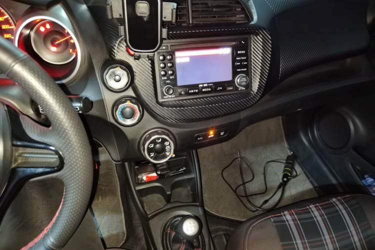 Used Honda Fit 2011 1.3L manual Comfort version Audio And AC Panel