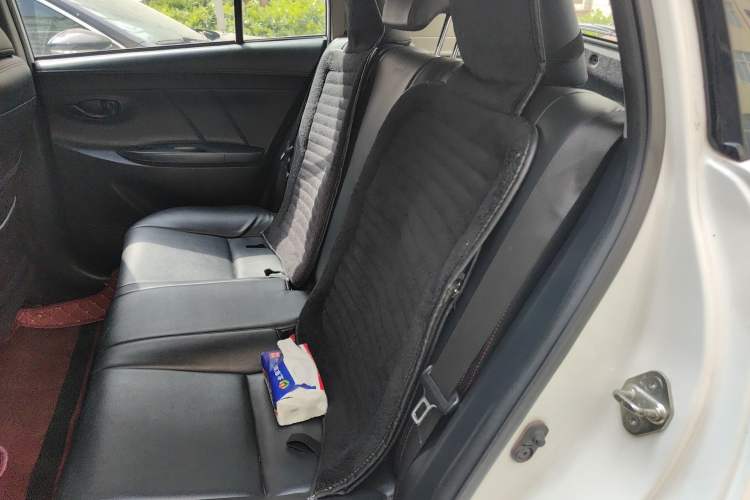 Used Toyota YARiS L Zhi Xuan 2017 1.5E CVT Enhanced Performance Edition Left Rear Seat