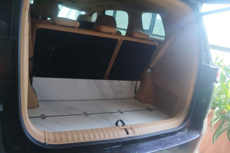 Used VOYAH Dream 2022 Low-Carbon Edition Plus Intelligent Driving Package Trunk