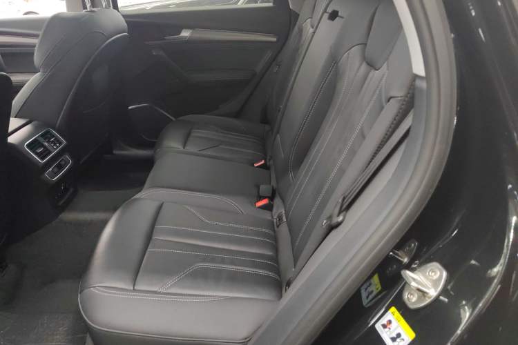 Used Audi Q5L 2022 40T Luxury Dynamic Model
