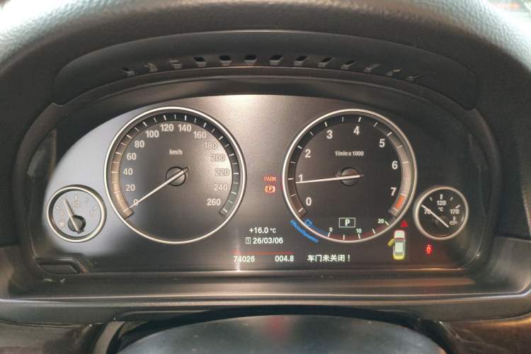 Used BMW 5 Series 2017 525Li Leading Model
