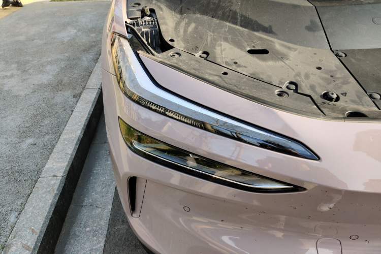 Used ONVO L60 2024 60 kWh Rear-Drive Version