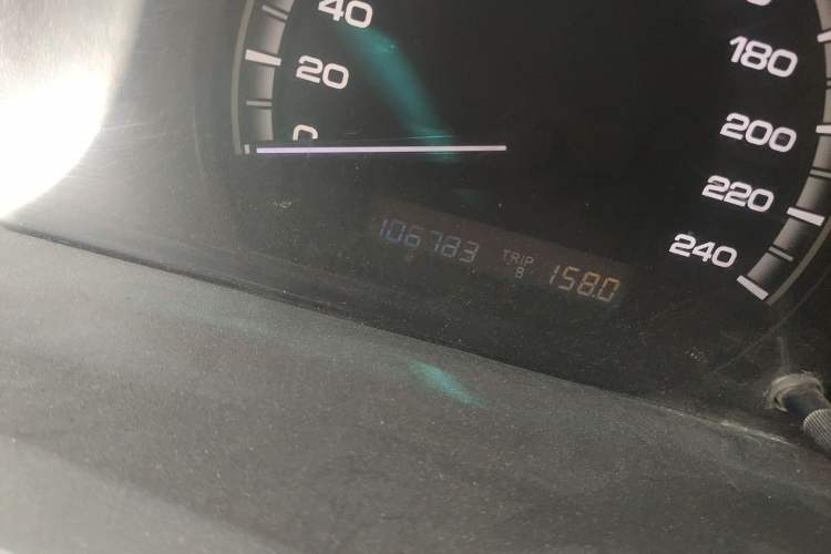 Used BYD M6 2013 2.0L Manual Comfort Edition