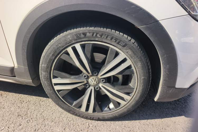 Used Volkswagen Touran 2018 Volkswagen Touran L 280TSI DSG Boundary Edition 7 Seats China V Emission Standard