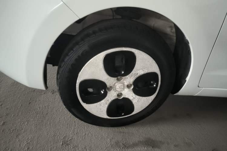 Used CHANGAN OSHAN Benni E-Star 2021 National Edition Xin Yue Version (Fast-Charging Edition) Lithium Iron Phosphate (31.18 kWh) Left Front Wheel Hub