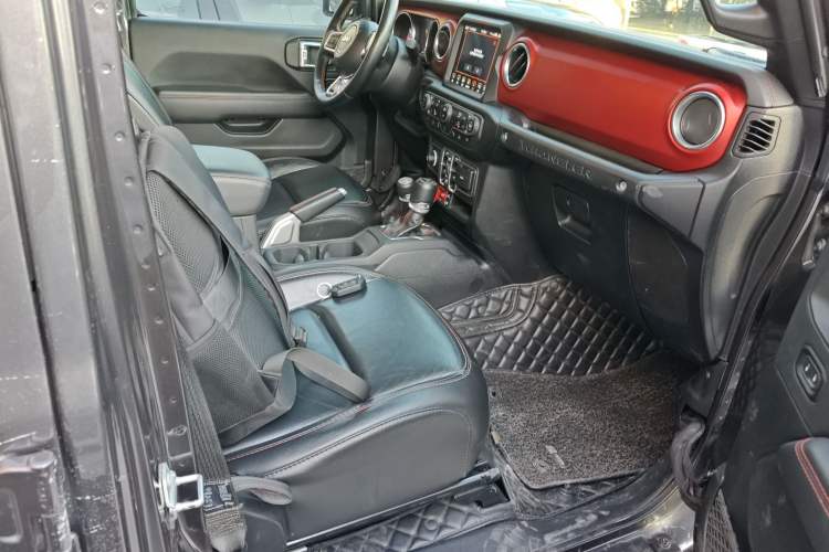 Used Jeep Wrangler 2021 2.0T Robin Hood Four-Door Edition
