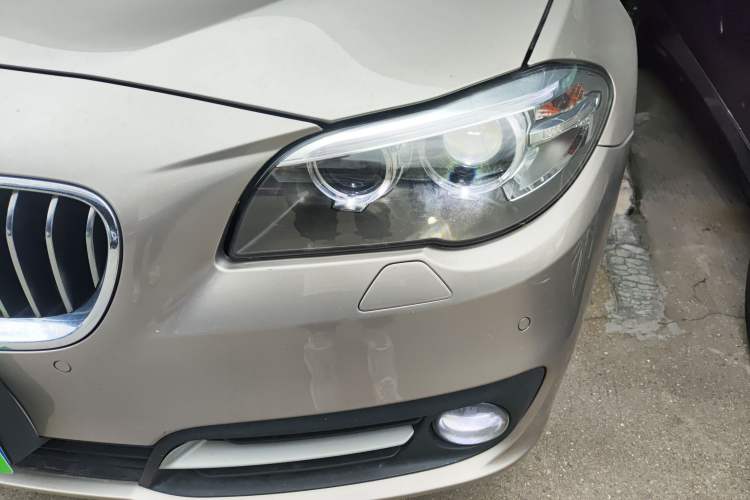 Used BMW 5 Series 2014 525Li Leading Model
