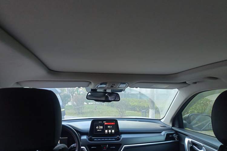 Used Kia Sportage R 2018 2.0L Automatic Smart Luxury Version China V Standard
