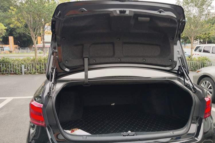 Used Toyota Crown 2018 2.0T Fashion Edition