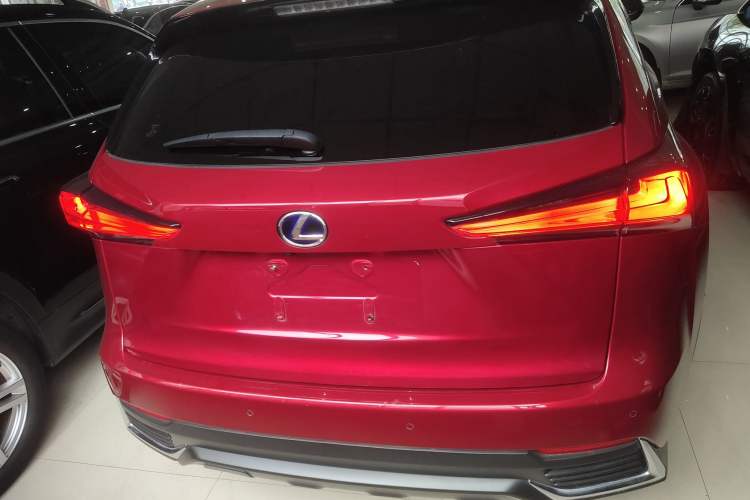 Used Lexus NX 2020 300h Front-Drive FENGSHANG Version China VI Standard
