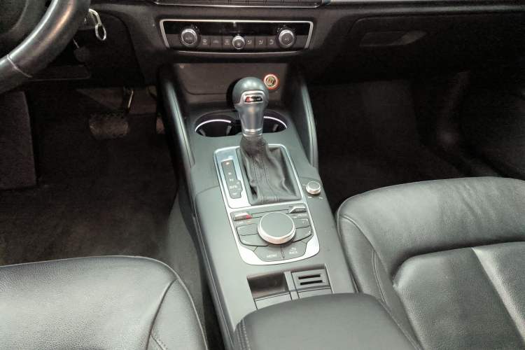 Used Audi A3 2014 Limousine 35 TFSI Automatic Comfort Model