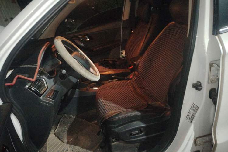 Used FAW Senya R7 2017 1.6L Manual Smart Model Left Front Seat