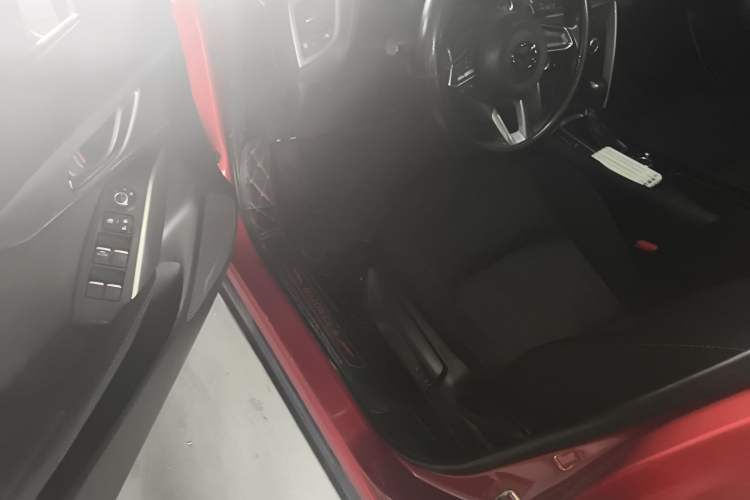 Used Mazda CX-4 2018 2.0L Automatic Two-Wheel Drive Blue Sky Exploration Version China V Standard
