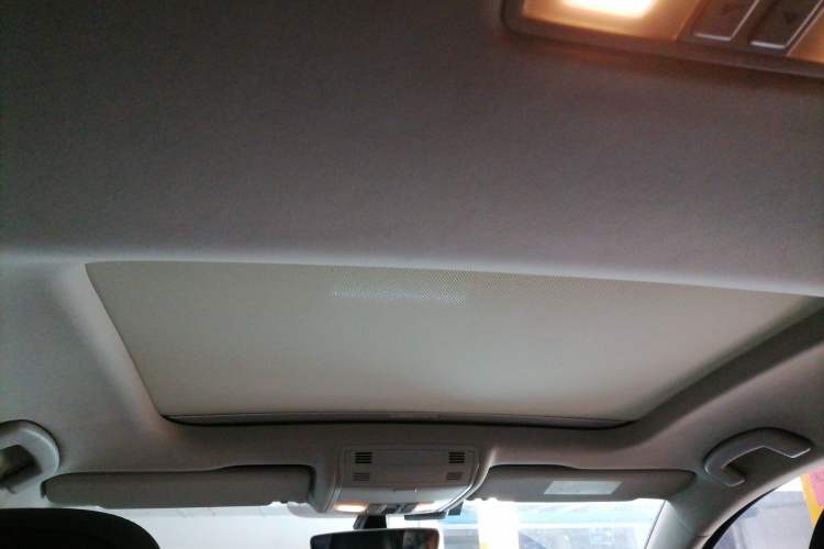 Used Volkswagen Golf 2017 230TSI Automatic Luxury Million-Vehicle Commemorative Edition