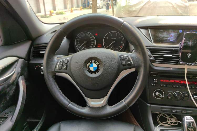 Used BMW X1 2014 sDrive18i Fashion Model Steering Wheel