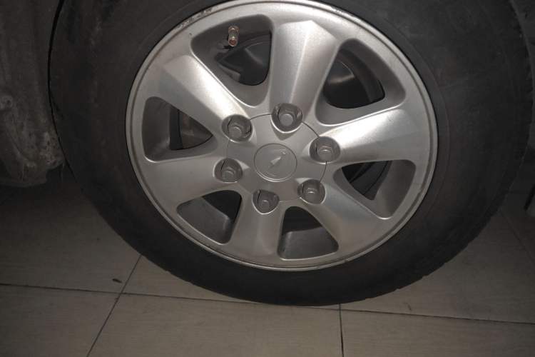 Used Jinbei Hiace 2014 2.0L Luxury Version V19
