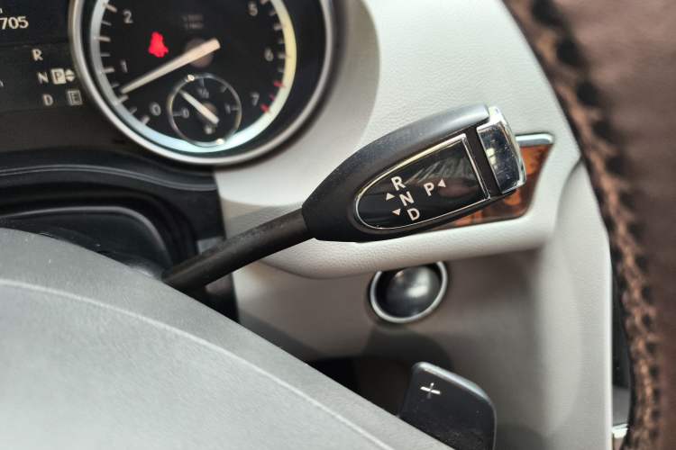 Used Mercedes-Benz R-Class 2010 R 350 L 4MATIC
