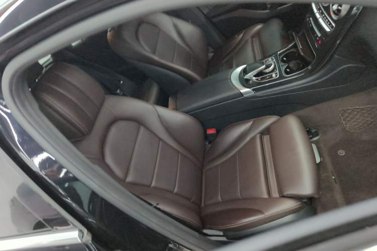 Used Mercedes-Benz GLC 2018 Facelift GLC 260 4MATIC Luxury Edition