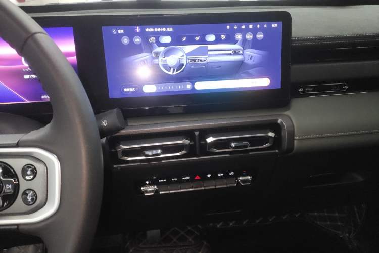 Used Baojun Spark 2024 Flagship Edition Audio And AC Panel