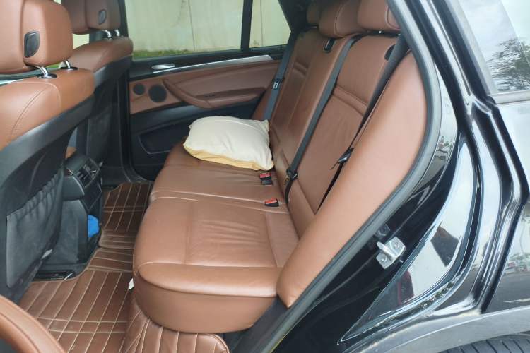 Used BMW X5 2013 xDrive35i Leading Model Left Rear Seat