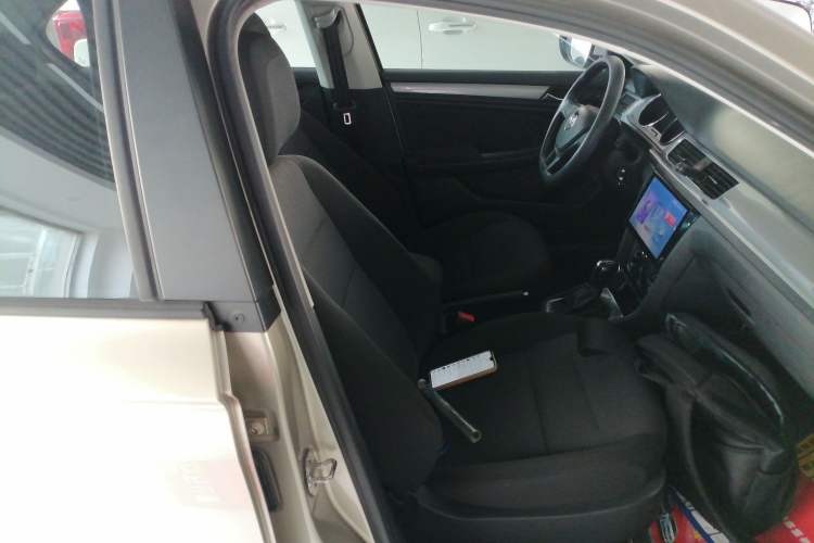 Used Volkswagen Bora 2016 1.6L Automatic Fashion Model Right Front Seat