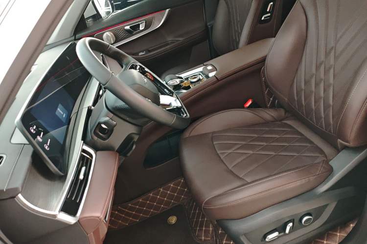 Used Chery Tiggo 8 PRO 2024 Champion Edition 290T Two-Wheel Drive Peak Version 5 Seats Left Front Seat