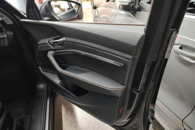 Used Audi e-tron 2021 50 quattro Luxury Edition