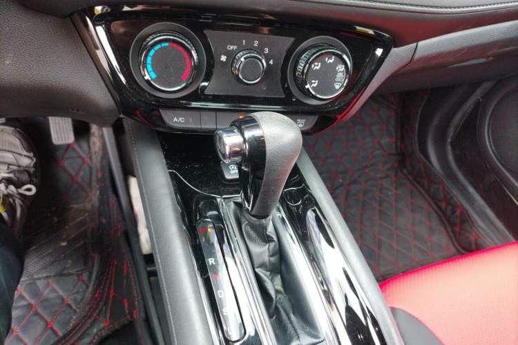 Used Honda Vezel 2020 1.5L CVT Elite Edition
