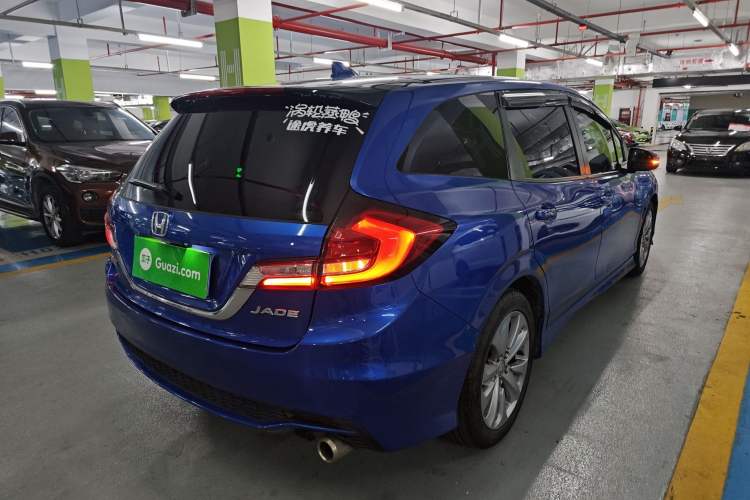 Used Honda Jade 2017 1.8L automatic Comfort version 5 seats

