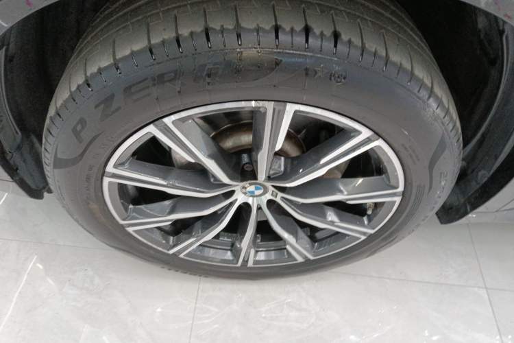 Used BMW X5 2022 Restyled xDrive 30Li Luxury Version M Sport Package