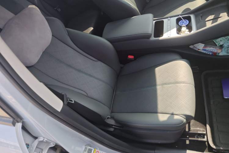 Used BYD Yuan PLUS 2025 Intelligent Driving Version 430 KM – Leading Edition
