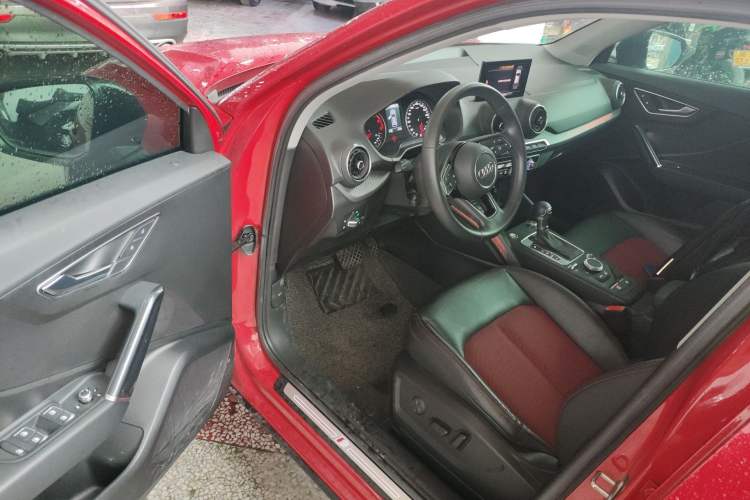 Used Audi Q2L 2020 35 TFSI Fashion Dynamic Model
