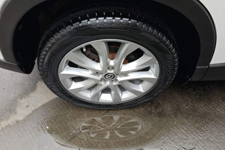 Used Mazda CX-5 2013 2.5L Automatic 4x4 Luxury Version Right Rear Wheel Hub