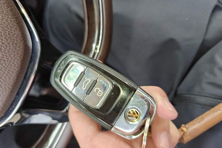 Used Volkswagen Phideon 2018 Revised Version 380TSI Two-Wheel-Drive Flagship Edition