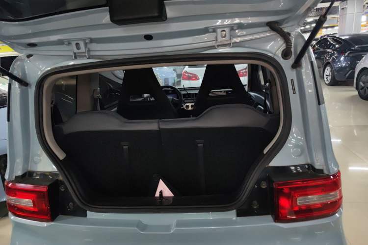 Used Wuling Hongguang MINIEV 2022 Zizai Version Lithium Iron Phosphate Trunk