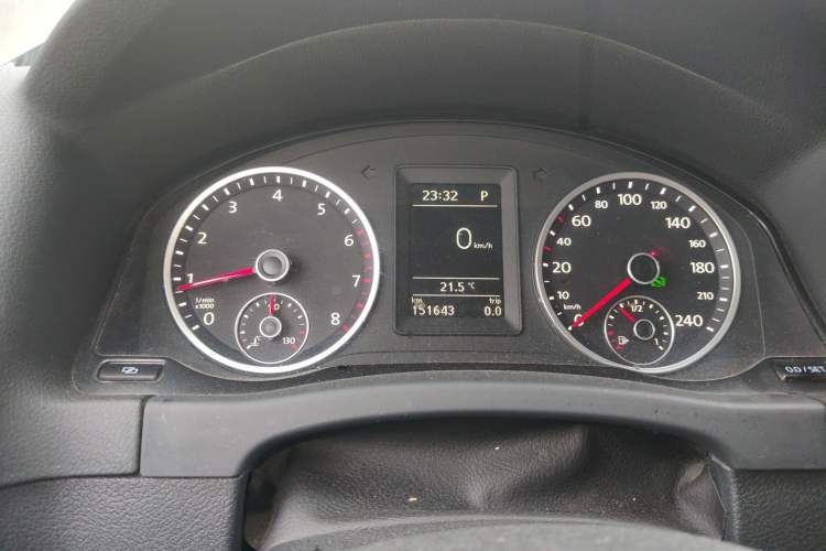 Used Volkswagen Tiguan 2010 1.8 TSI Automatic All-Wheel Drive Fashion Edition Instrument Cluster