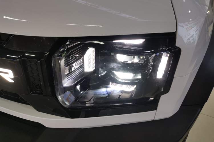 Used JETOUR Shanhai Traveler C-DM 2024 C-DM 206KM Four-Wheel Drive Wilderness Edition