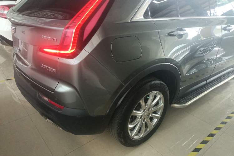 Used Cadillac XT4 2018 28T Two-Wheel Drive Tech Version
