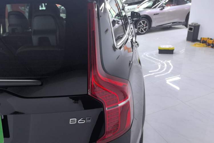 Used Volvo XC90 2023 B6 Zhiya Luxury 7-Seater
