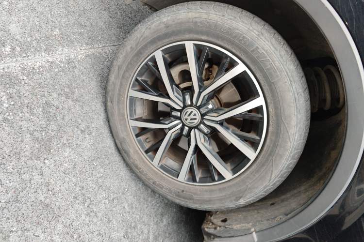 Used Volkswagen Tiguan L 2017 330TSI Automatic Two-Wheel Drive Luxury Edition