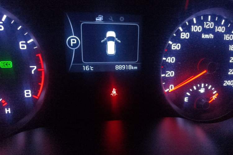 Used Kia KX5 2016 1.6T Automatic Two-Wheel Drive Premium Odometer Close Up