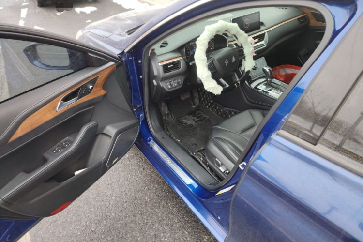 Used Hongqi H5 2018 30TD Smart Connect Dynamic Edition
