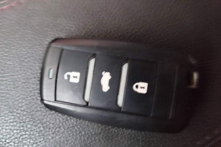 Used CHANGAN CS75 2016 1.8T Automatic Elite Model China V Standard
