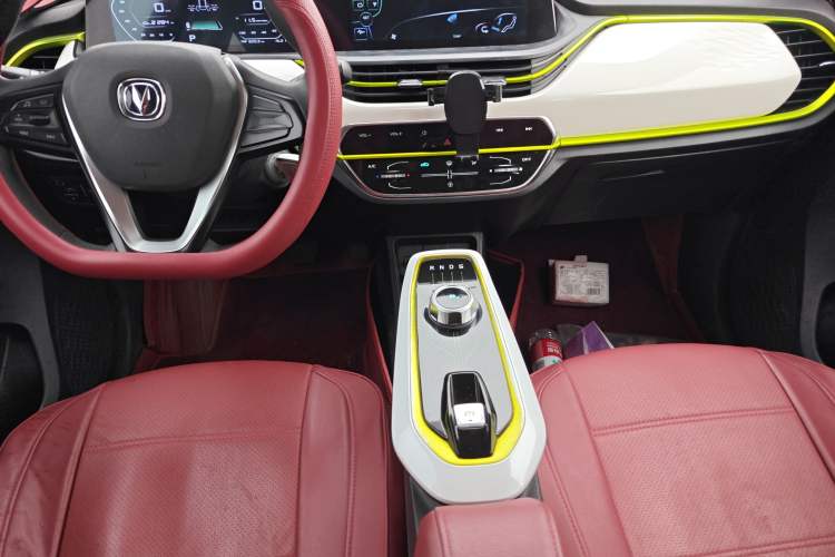 Used CHANGAN Benni E-Star 2020 Heartbeat Edition NMC Lithium Gear Lever