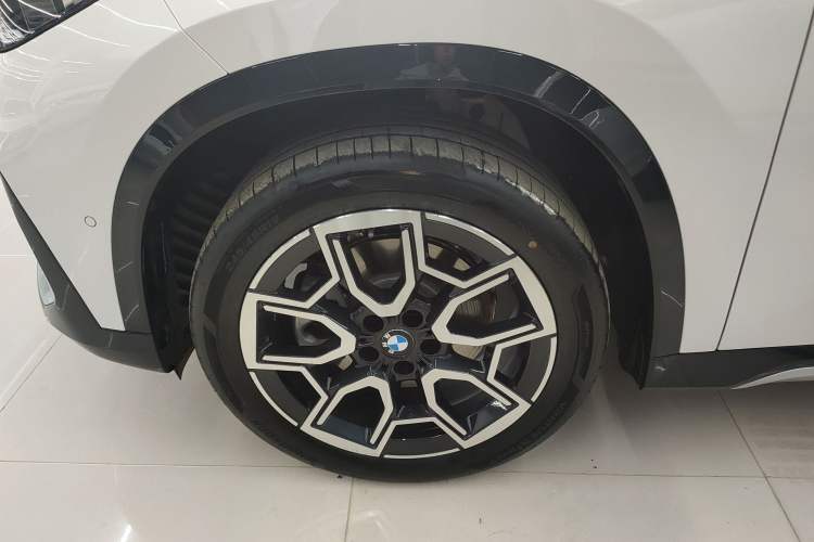 Used BMW X1 2025 Model sDrive25Li X Design Package Left Front Wheel Hub