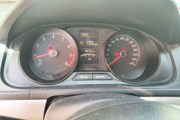 Used Volkswagen Lavida 2017 1.6L Manual Fashion Edition
