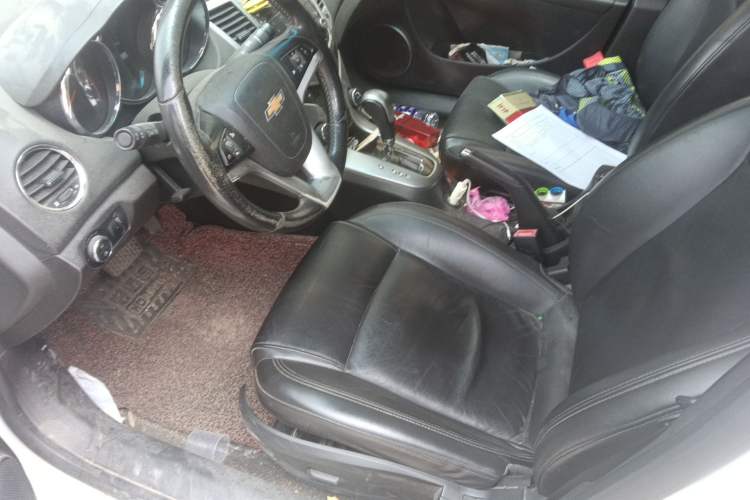 Used Chevrolet Cruze 2013 1.8L SX AT Left Front Seat